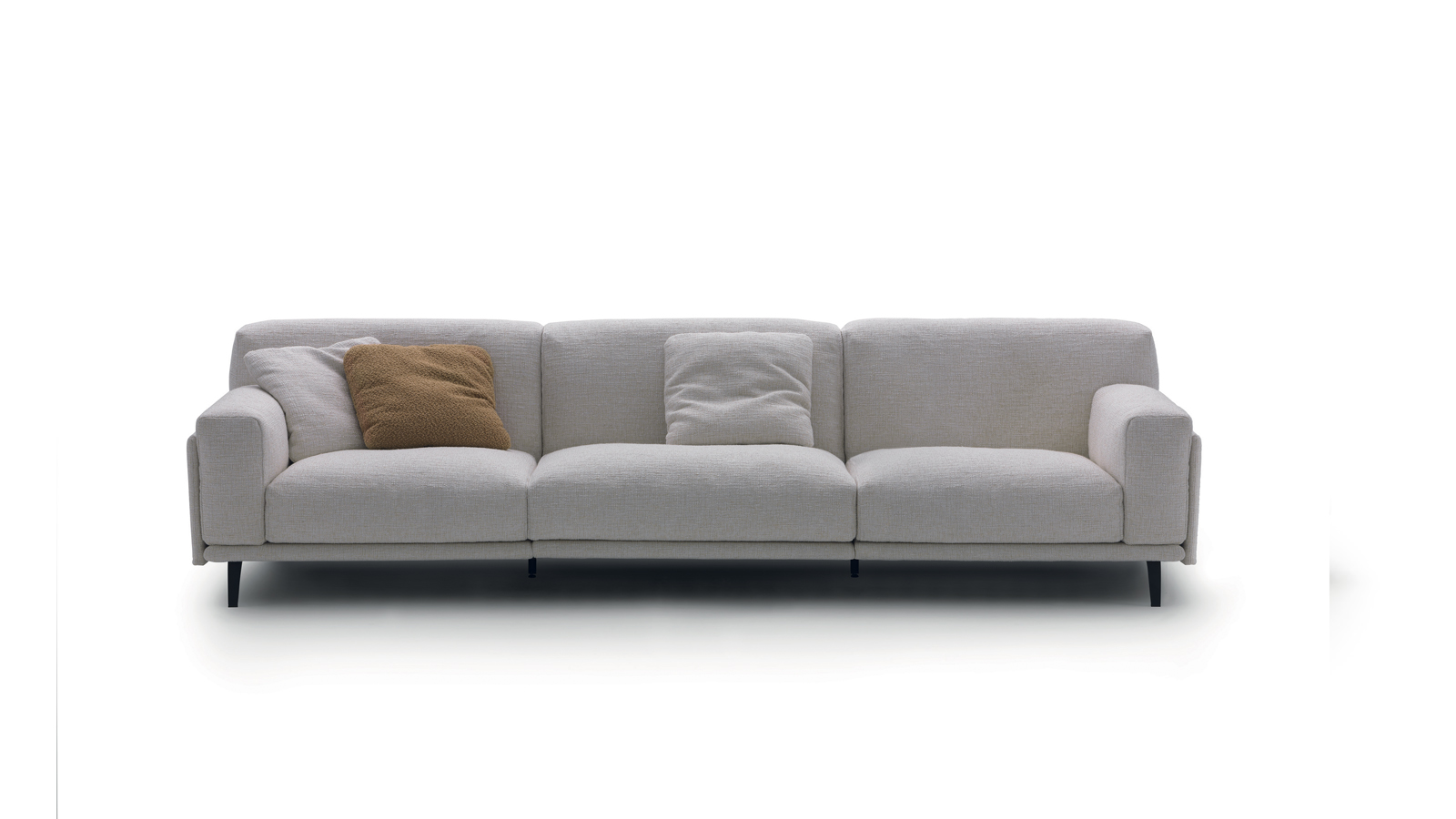 arflex-Frame-sofa-modular-seatsystem-design-Carlo-Colombo-cowhide-fabric-leather-living-hospitality-project-luxury-twoseats-threeseats-madeinitaly-removablecover-modern-contemporary