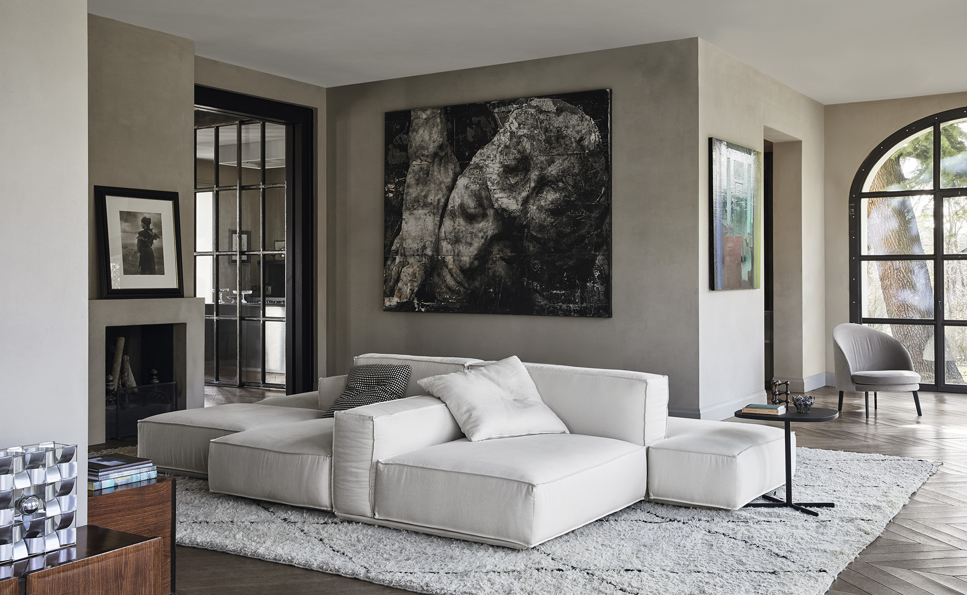 spazioarredoitalia.livealian-design-story-livingroom-house-design-living-hospitality-project- luxury -madeinitaly-eclectic-marechiaro-island-jules